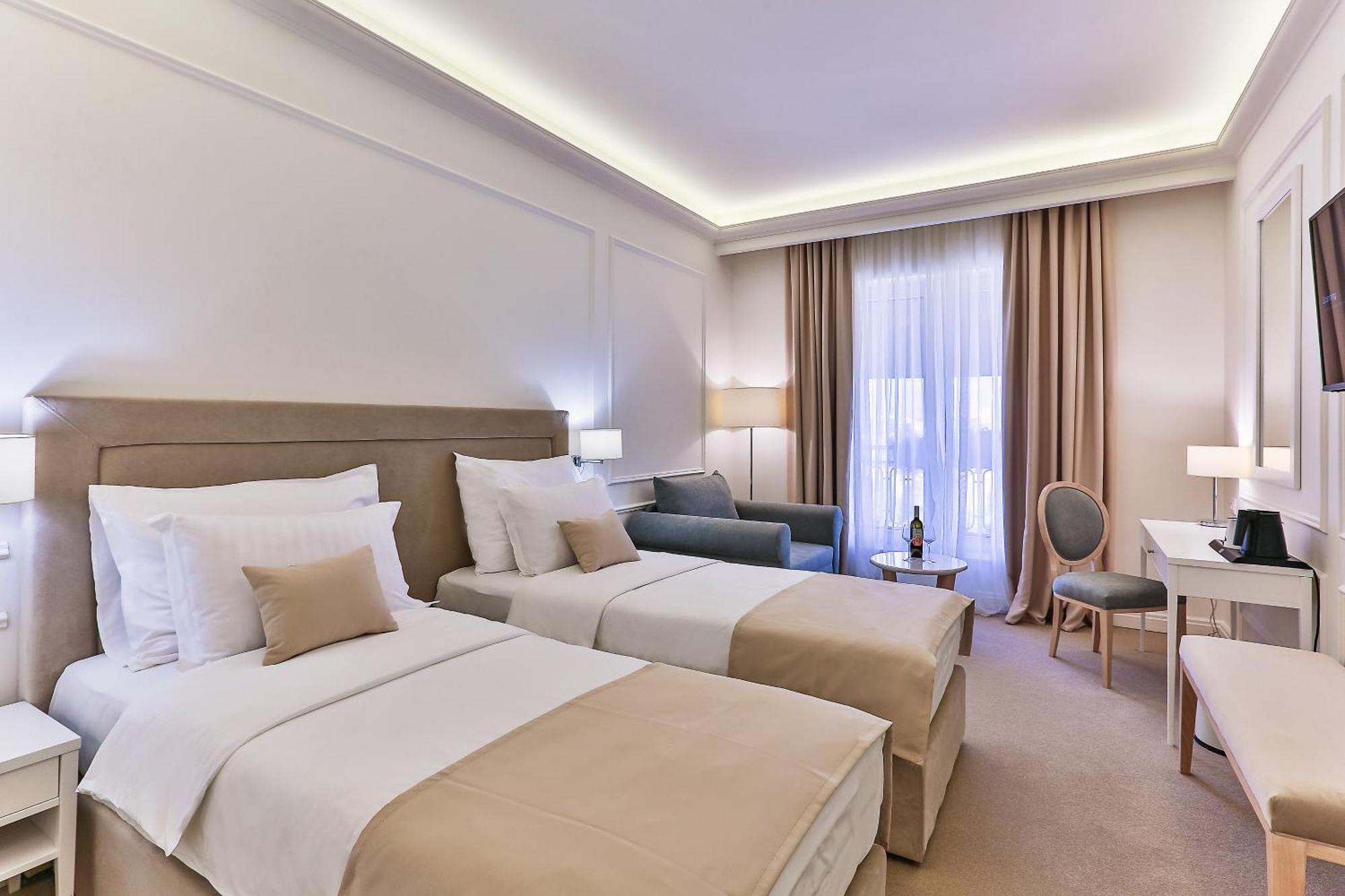 Hotel Crown Будва Экстерьер фото
